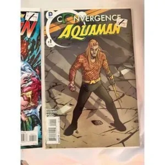 Vintage Comic Book Bundle – DC Aquaman, Madame Xanadu, and Archie Varients - Picture 3 of 16